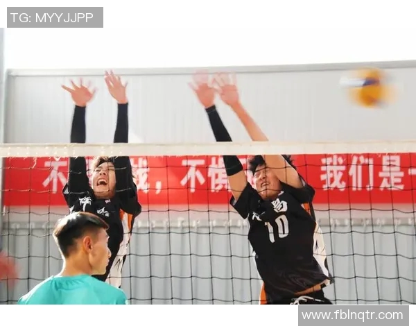 武汉排球队战术揭秘：排球巨献背后的策略与团队协作分析