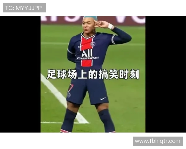 足球明星们的可爱瞬间大集合让你心动不已的萌态表演