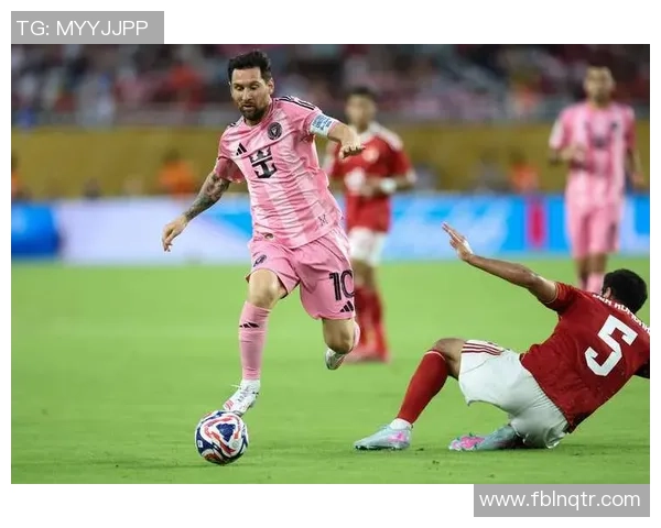 探寻足球界那些未能达到170身高的传奇明星与他们的精彩故事