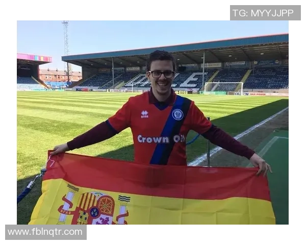 足球明星如何通过个人魅力和竞技表现迅速走红的背后故事与秘诀分析 足球明星如何通过个人魅力和竞技表现迅速走红的背后故事与秘诀分析